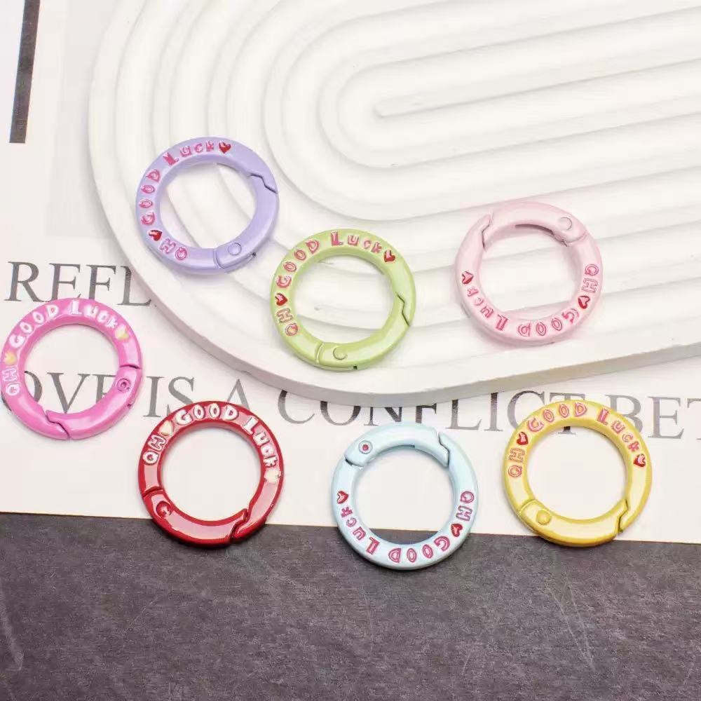 5pcs 27mm Good Luck Round Spri – Carabiner Keychain recenzja i cena