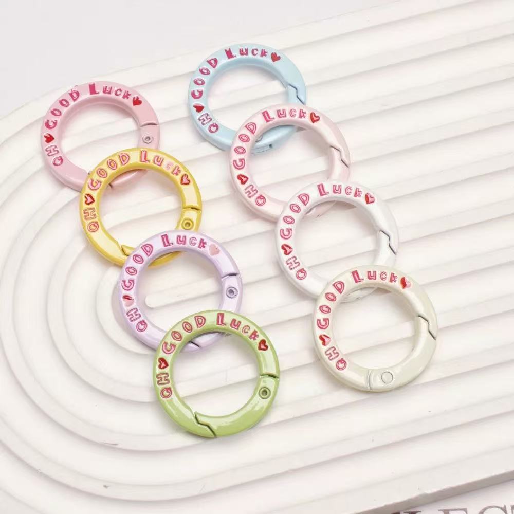 5pcs 27mm Good Luck Round Spri – Carabiner Keychain recenzja i cena